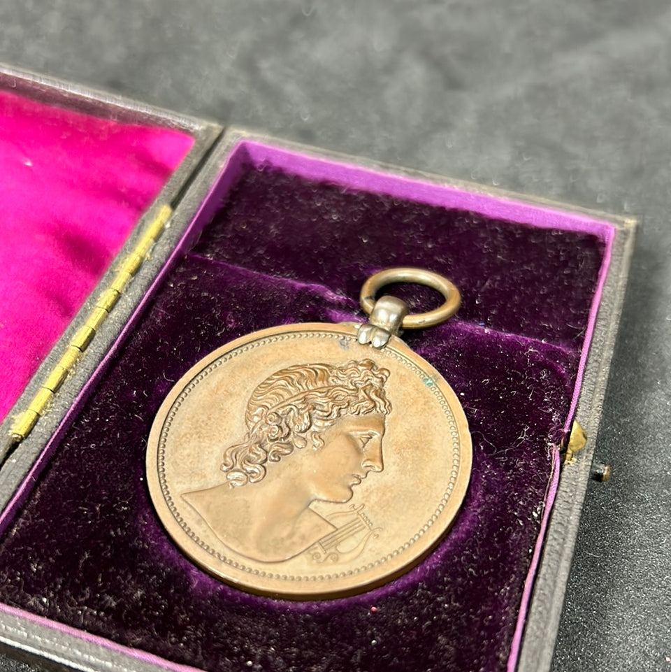 Bronze medaillon 1900 - Royal Academy of Music - London John Pinches