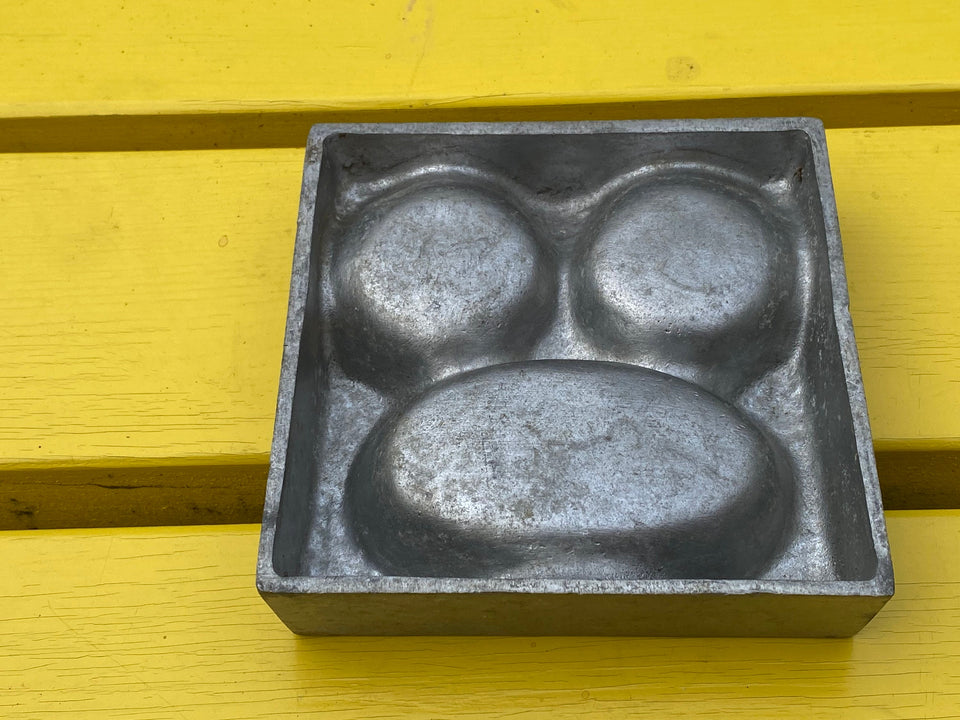 Vintage Mold “De vergulde hand” - for soap! (Or chocolate/jewelry molding)