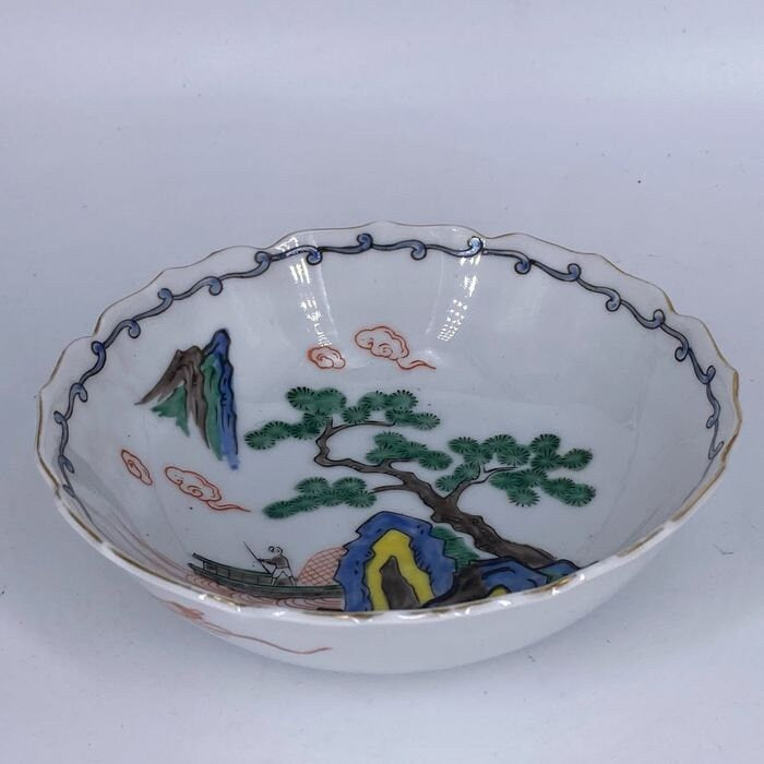 5 Chinese ceramic bowls