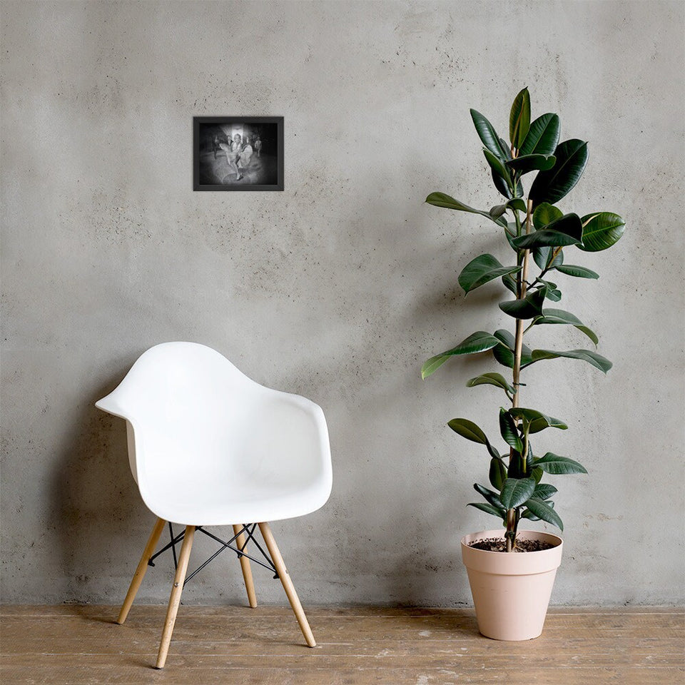 Marilyn Monroe is dead (Framed)