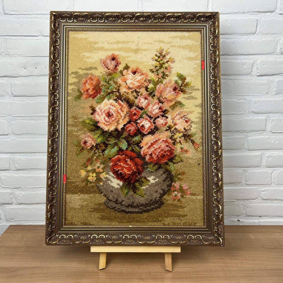 Tufting Still life of flowers - Tuft Embroidery - Cottonwork - Framed